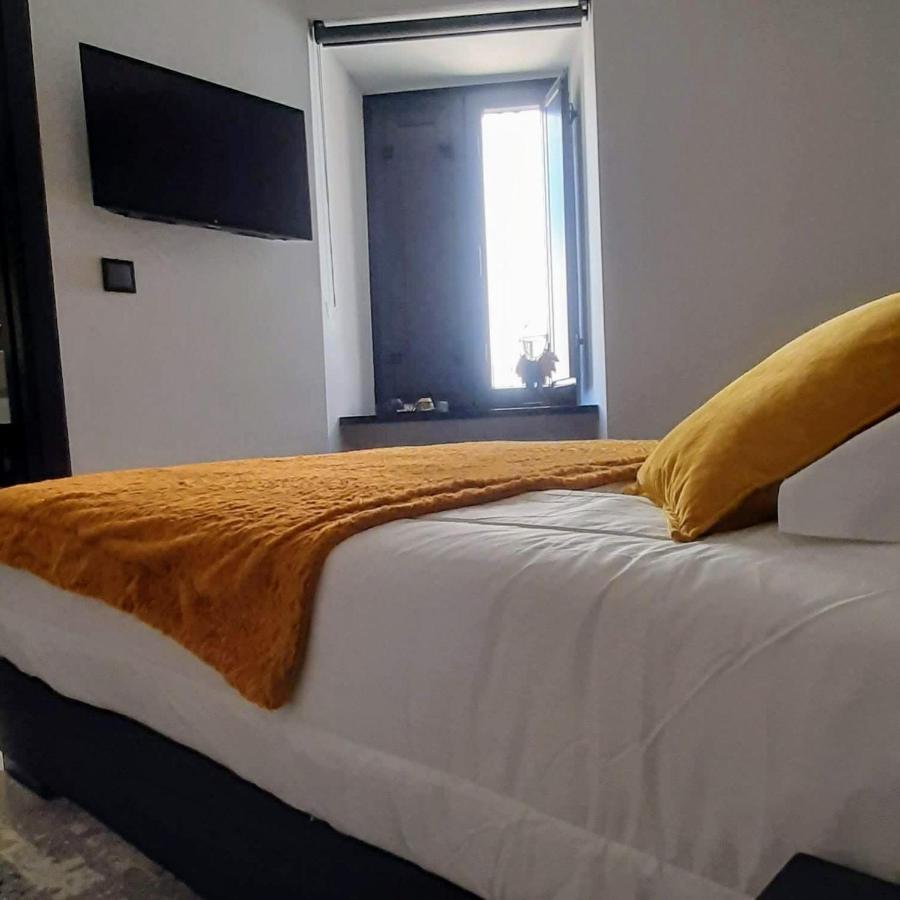 Taska Vila Velha Mirandela Exterior photo